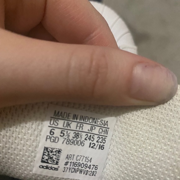 Adidas superstars - Picture 5 of 5